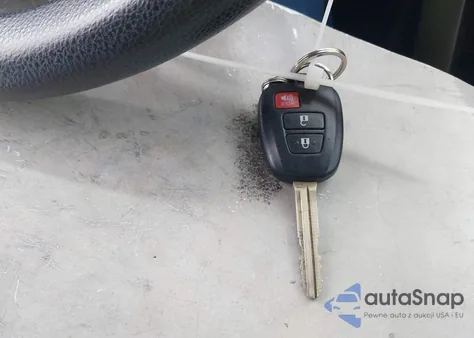 2015 Toyota Rav4 Xle из США, поврежденный, VIN 2T3WFREV3FW135284